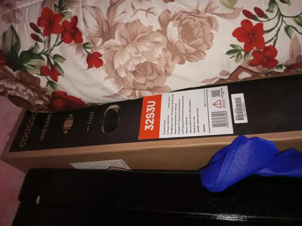 TV COOCAA 32 INCH KONDISI BEKAS BARU 4 BULAN PEMAKAIAN .