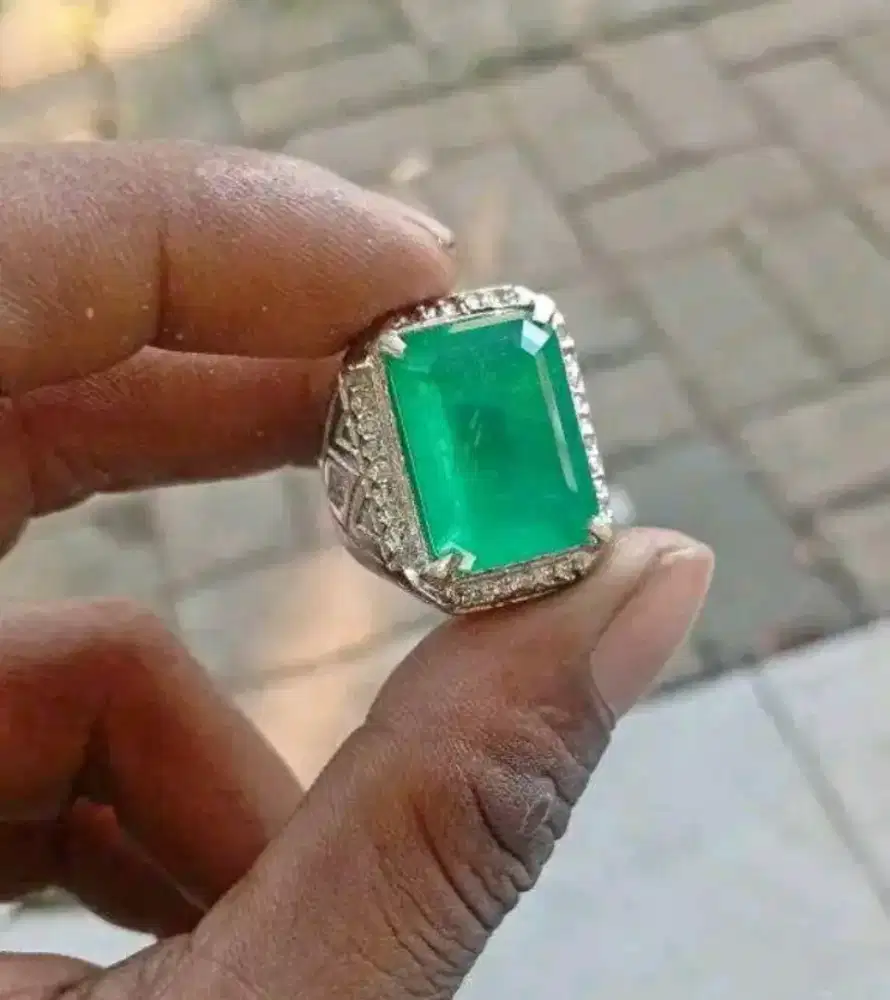 Batu Cincin Zamrud Colombia