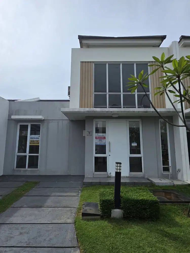 Di sewakan rumah di paramount petals