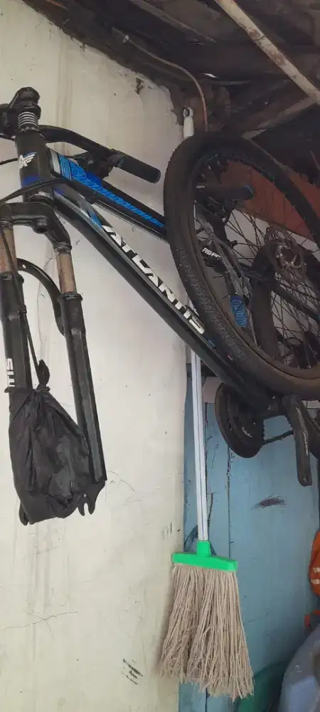 Pnya sepeda bli blm di pkai sm skli hnya di gntung