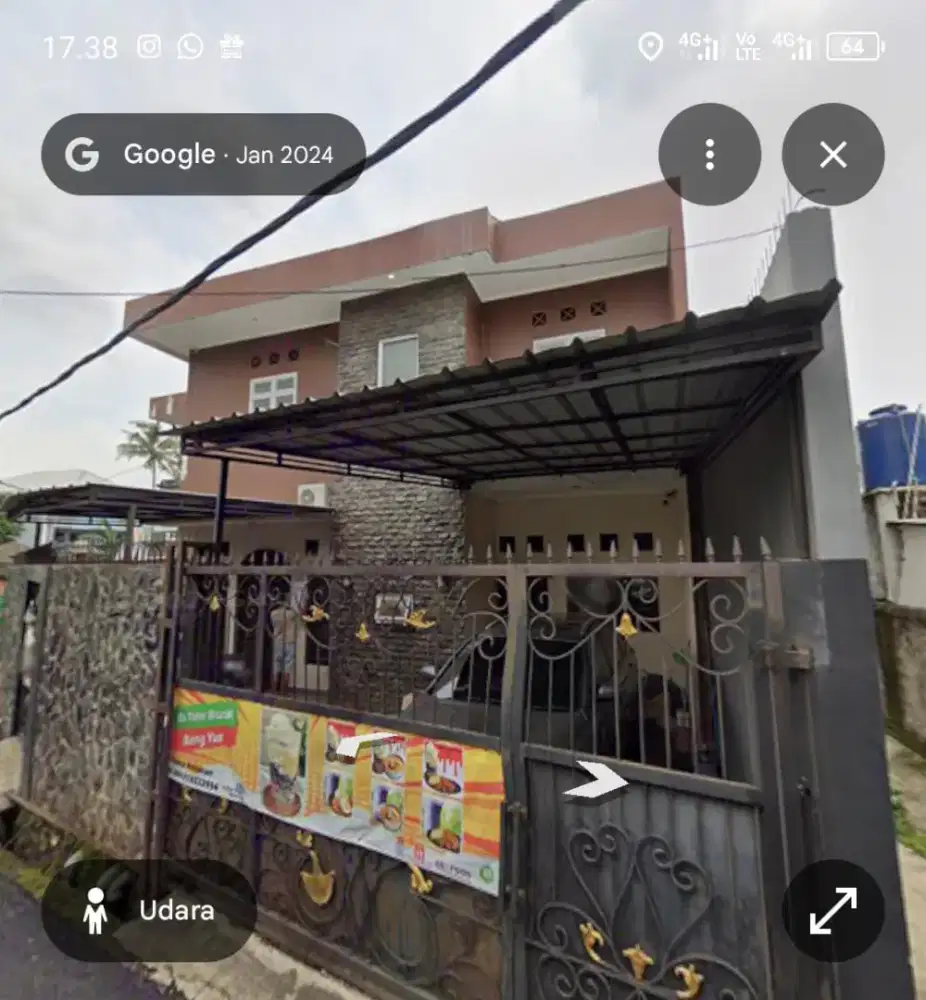 Di JUAL RUMAH HOEK, CARPORT LUAS SIAP HUNI!