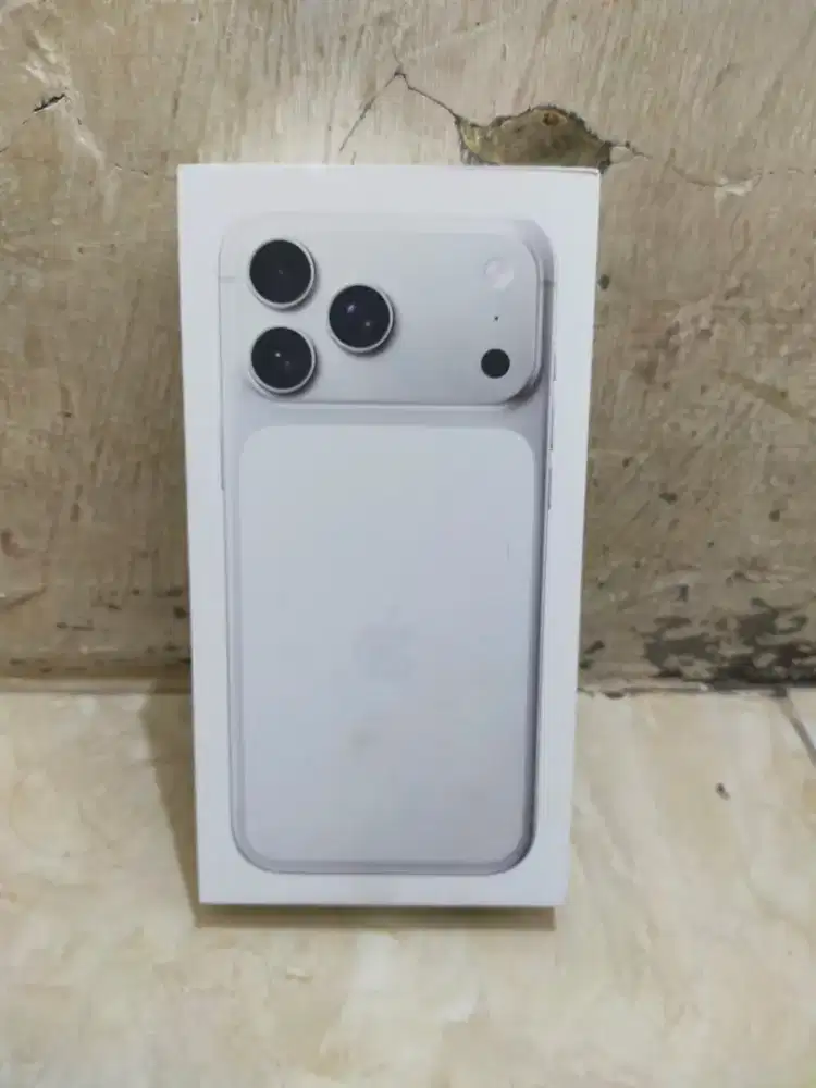 IPHONE 17 PRO MAX Silver 512 GB