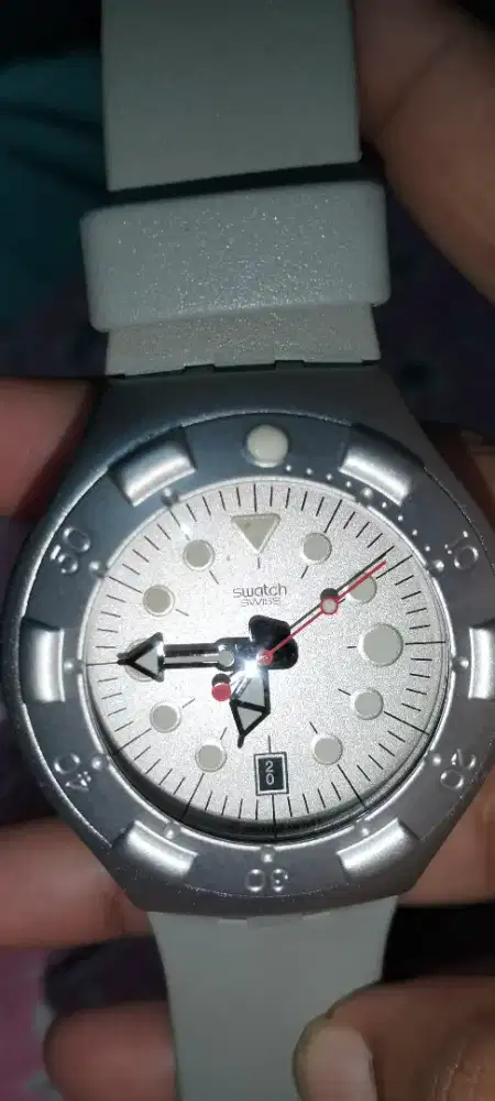 Jam Swatch iron Y scuba 200 aluminium