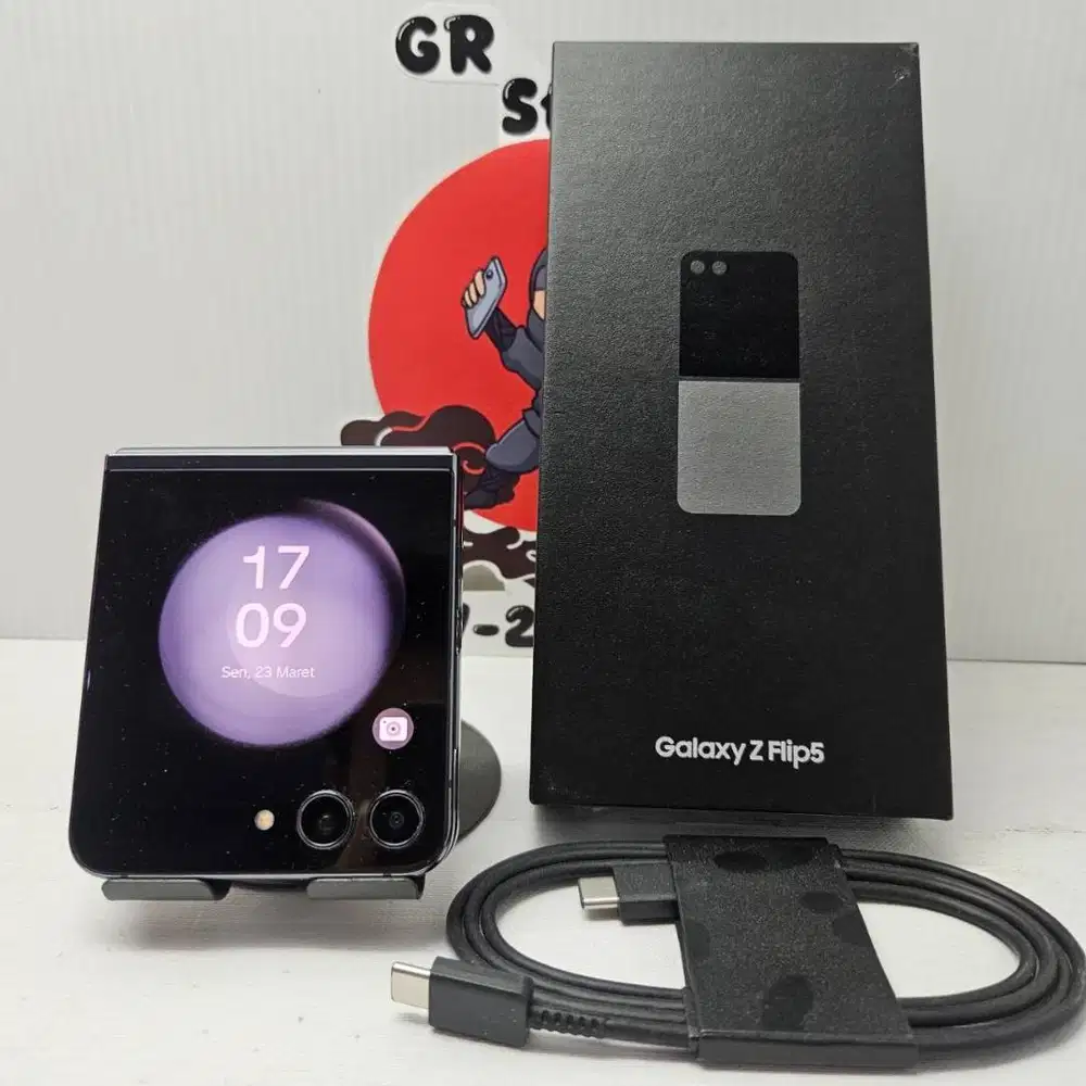 Samsung Galaxy Z Flip 5 Graphite 8/256 Fullset Sein