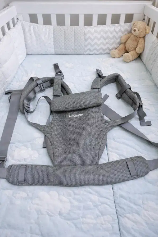 DIJUAL GENDONGAN ANAK MEREK MOOIMOM BAGUS TERAWAT