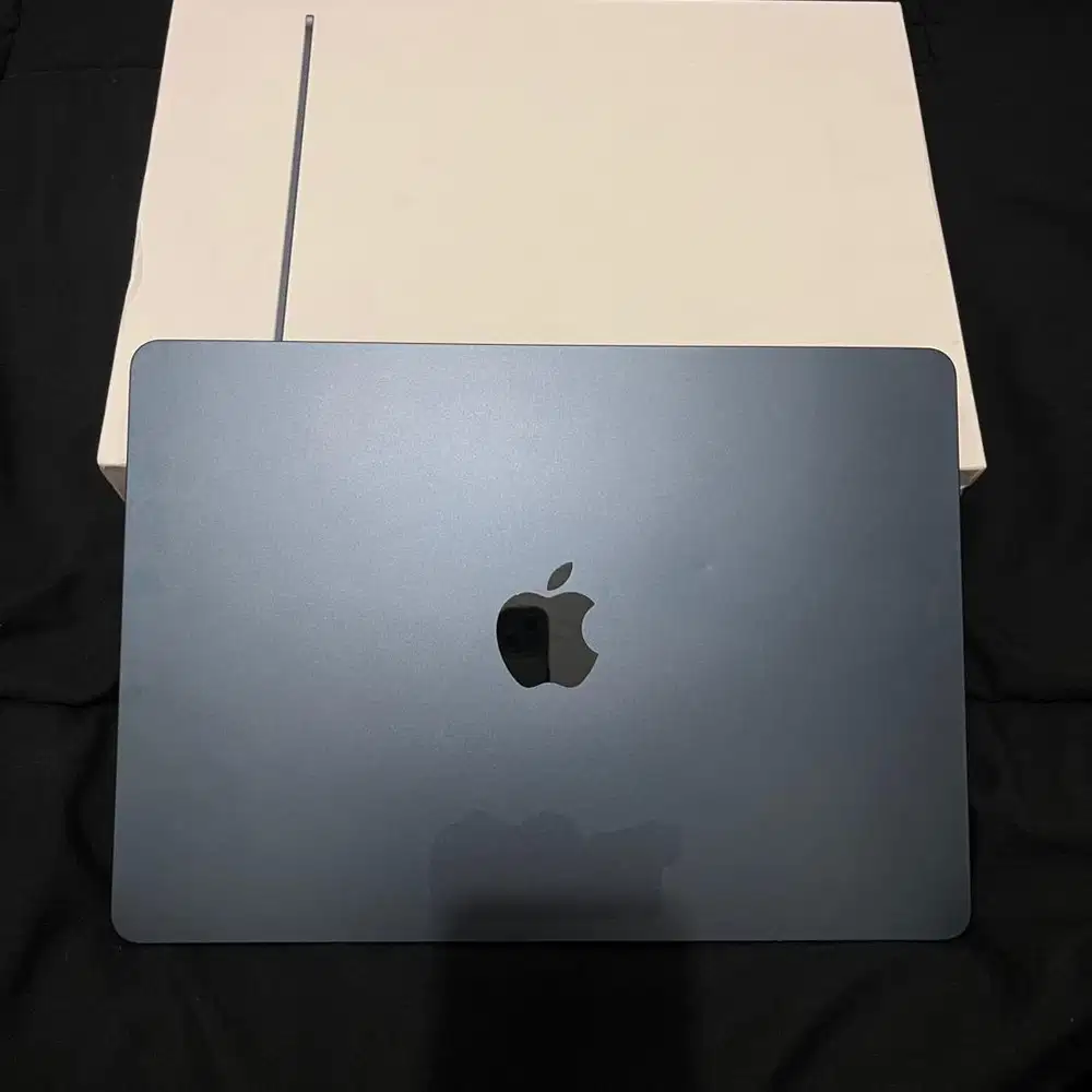 Macbook Air M2 2023 8/256GB Midnight