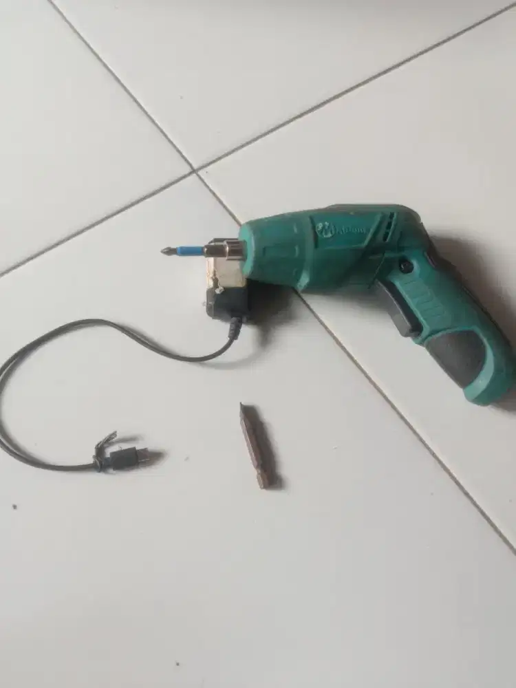 Obeng charger untuk buka baut motor dan lain lain