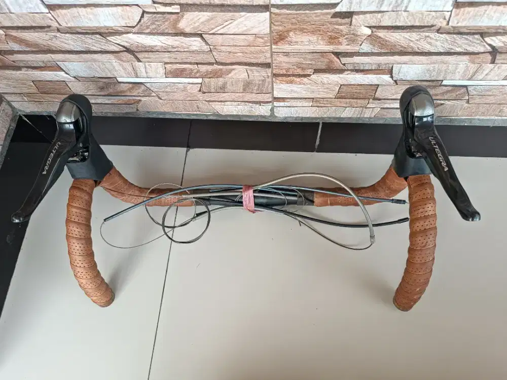 Stir sepeda balap / brifter ultegra