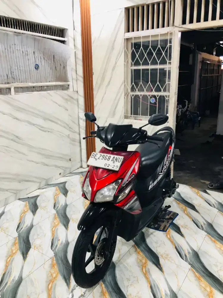HONDA VARIO ISTIMEWA 2011 Pajak Hidup