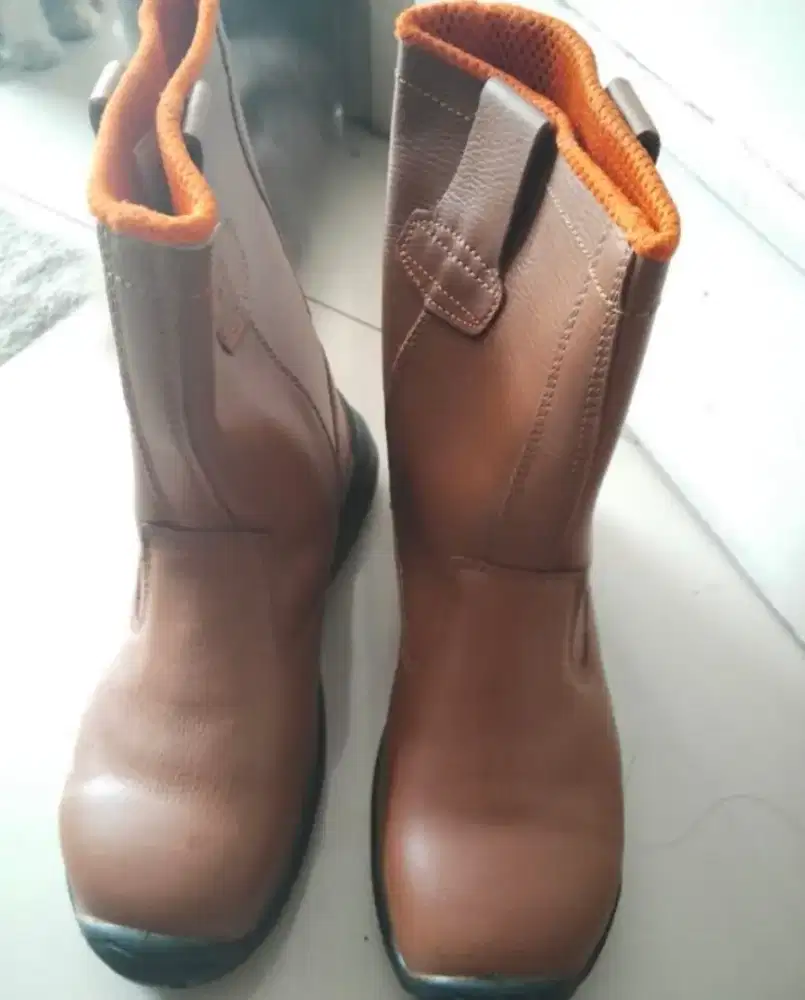 Sepatu King’s by Honeywell (Like New)