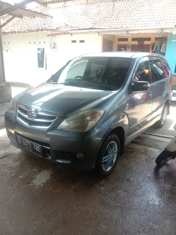 Daihatsu Xenia 2011 Bensin