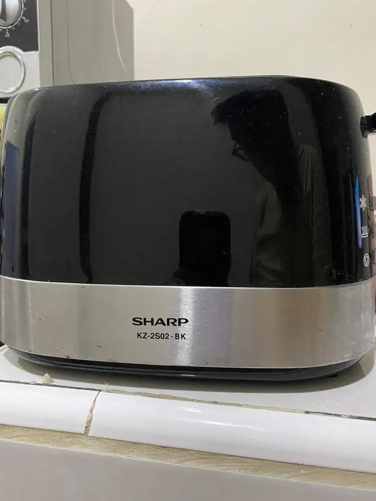 Toaster - Pemanggang roti merk sharp