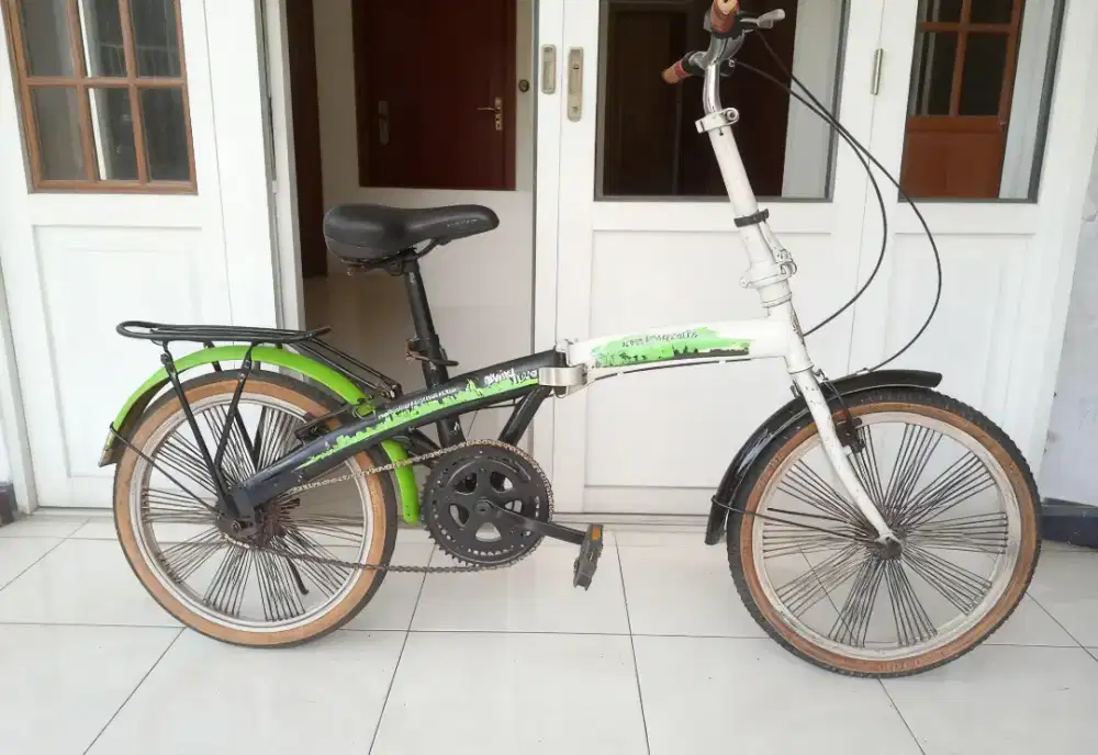 Sepeda lipat ukuran 20 bekas