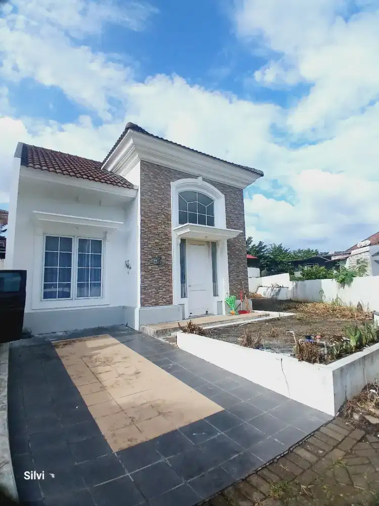 Disewakan rumah include prabot lengkap CitraLand Manado