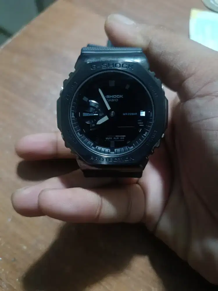 Jam G-SHOCK GM-2100BB-1ADR