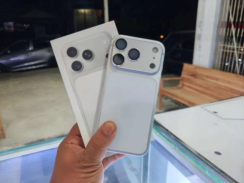 Iphone 17 pro 512GB ibox garansi on feb 2027