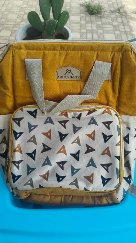 For SALE  MOM's BABY RANSEL OTHELLO (Yellow)