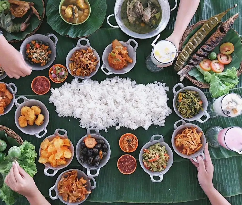 Lowongan Crew / Staff Resto