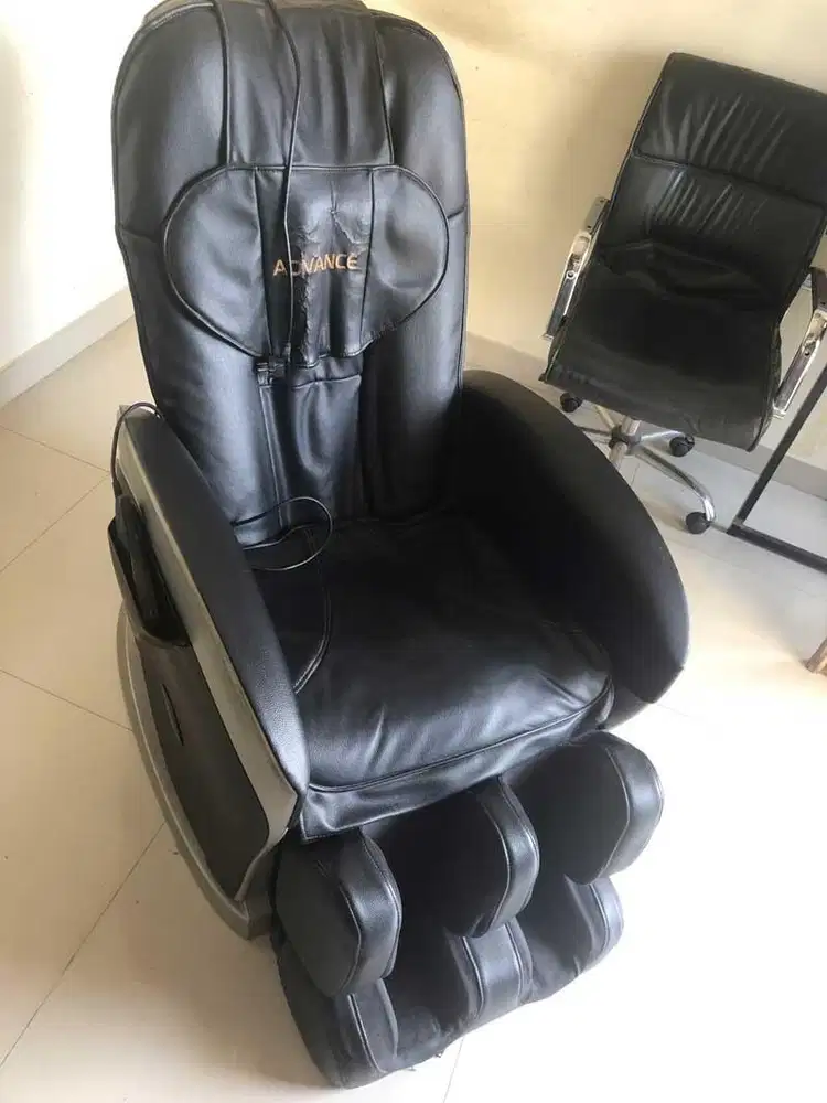 Dijual kursi pijat advance