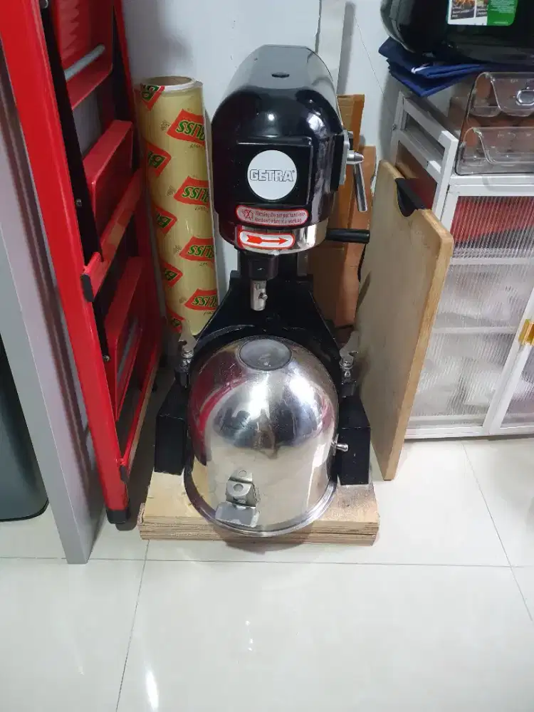 Mesin mixer getra planetary 10lt .adonan roti kue