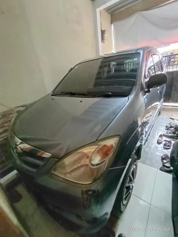 Daihatsu Xenia 2011 Bensin