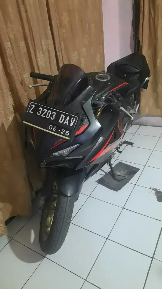D jual honda cbr150cc abs 2021 km 12rb