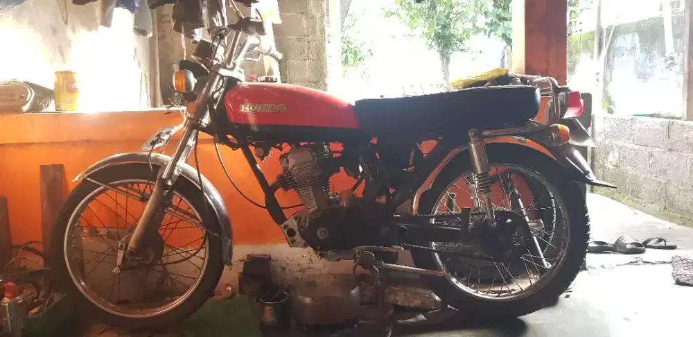 Honda cb 100 tahun 78