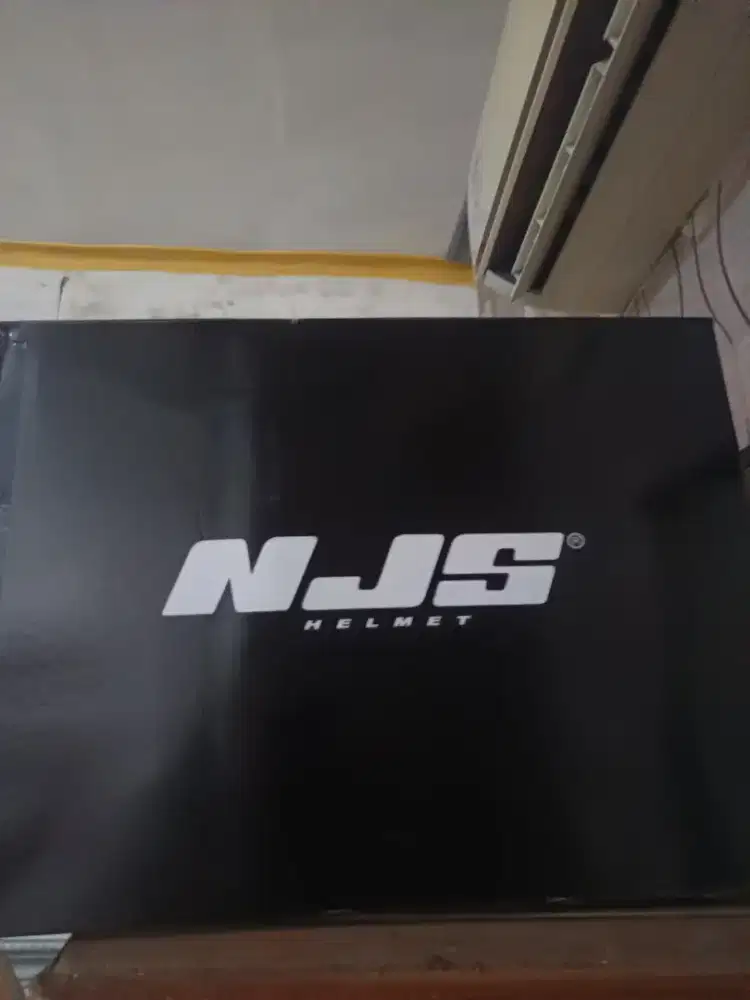 JUAL HELM NJS TIDAK TERPAKAI