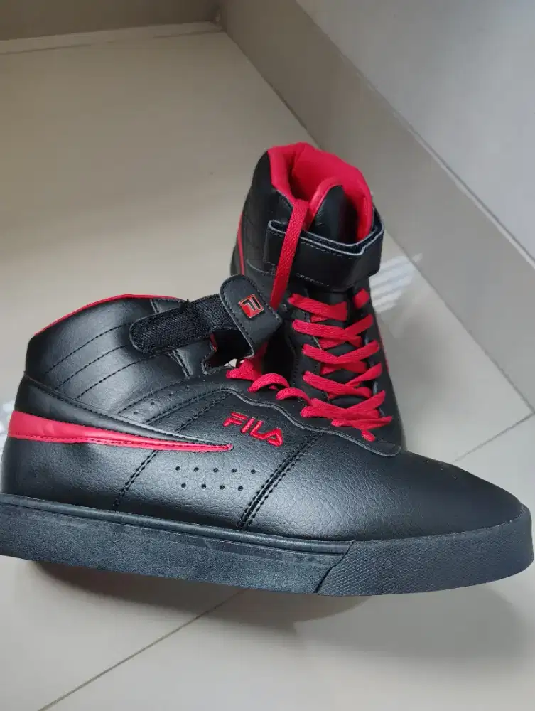 Sepatu basket Filla Italy size 43 not nike