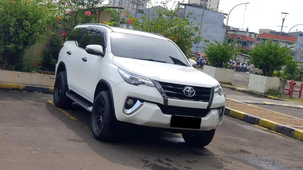 Toyota Fortuner 2.4 VRZ 4x2 Diesel Facelift AT 2019/2020