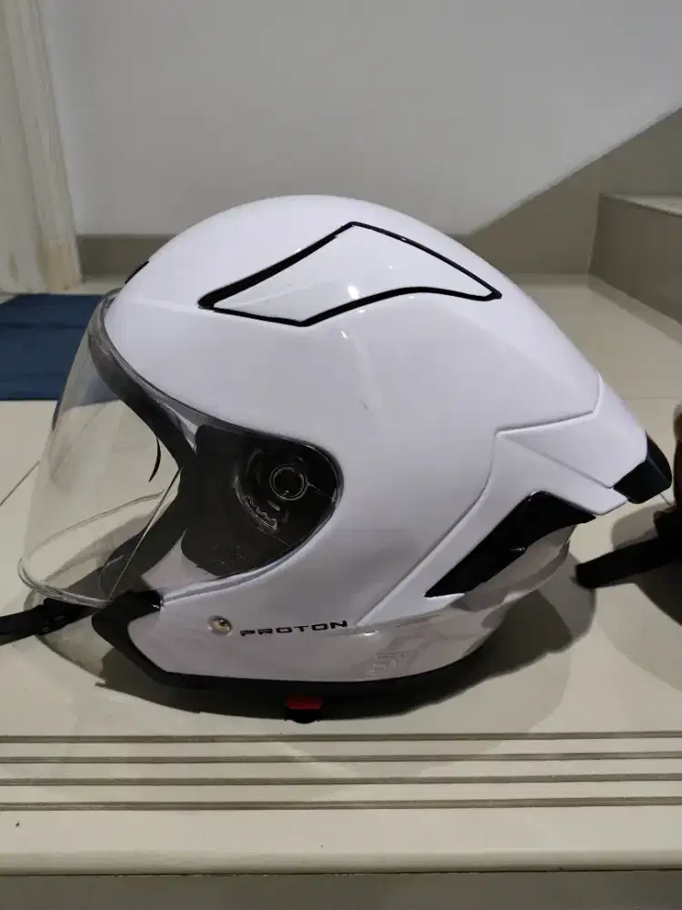 Helm HRV Proton