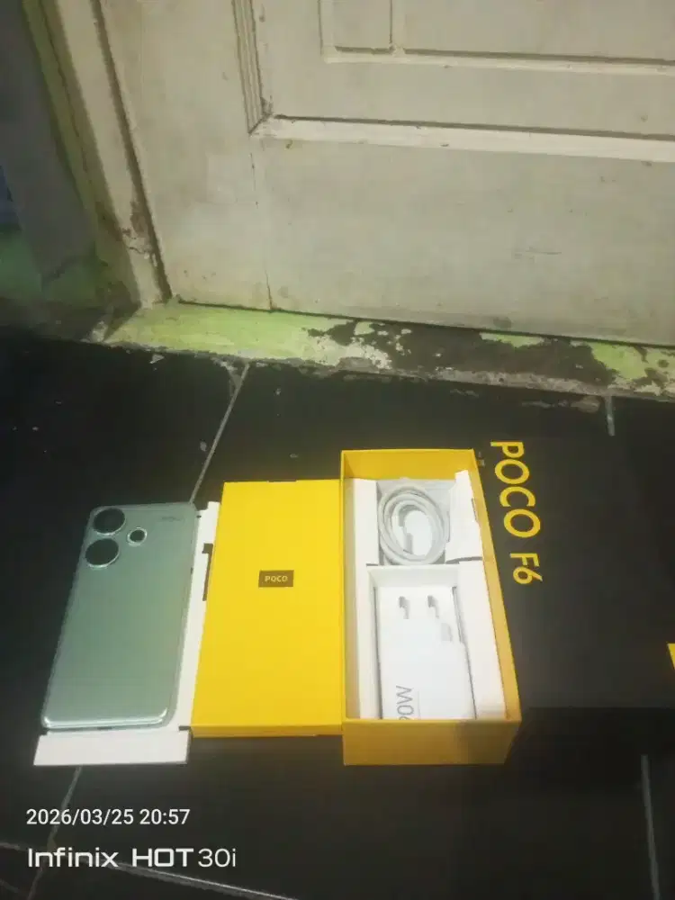 Hp Poco f6 ram 12/512 lengkap fullset
