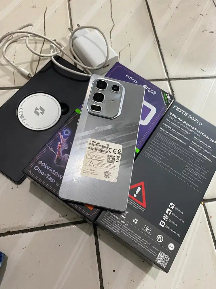 Infinix note 50 Pro 8/256 Silver Fullset ada magsafe Garansi On Sptmbr
