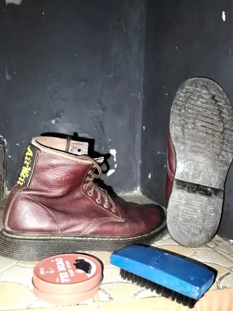 Sepatu Dr.Martien