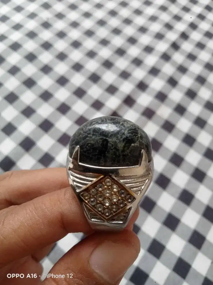 Cincin akik alami