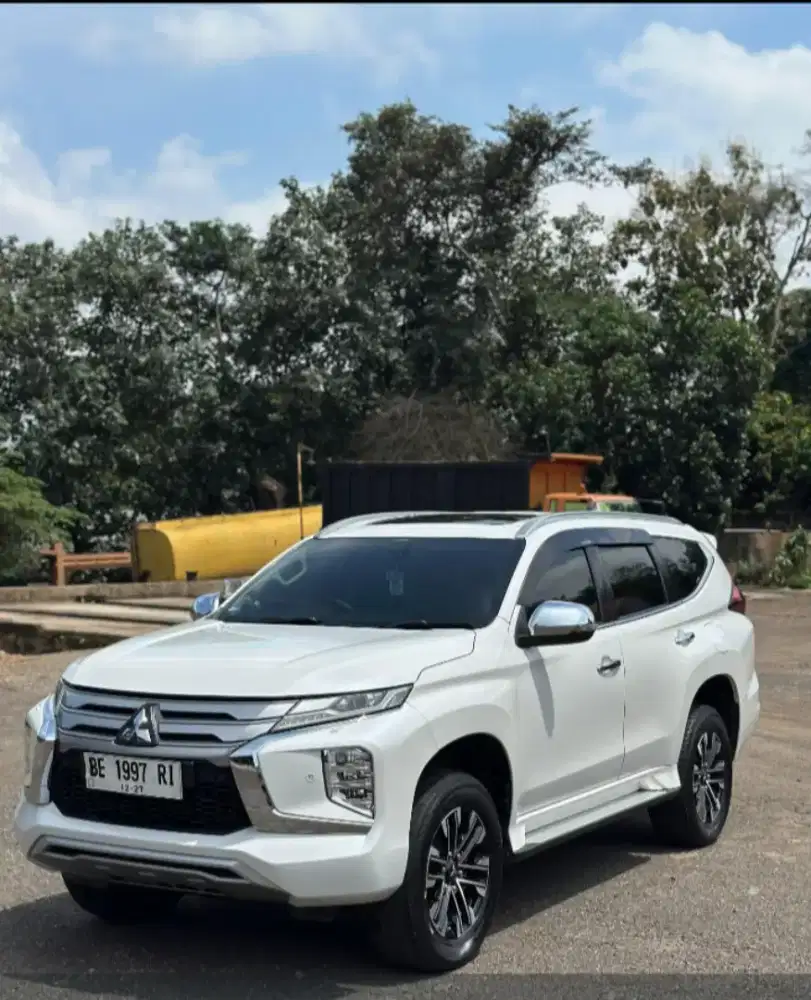 Pajero Dakar putih original