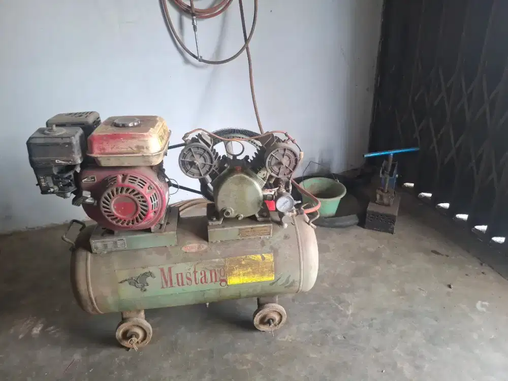 Alat-alat bengkel dan pengecetan mobol