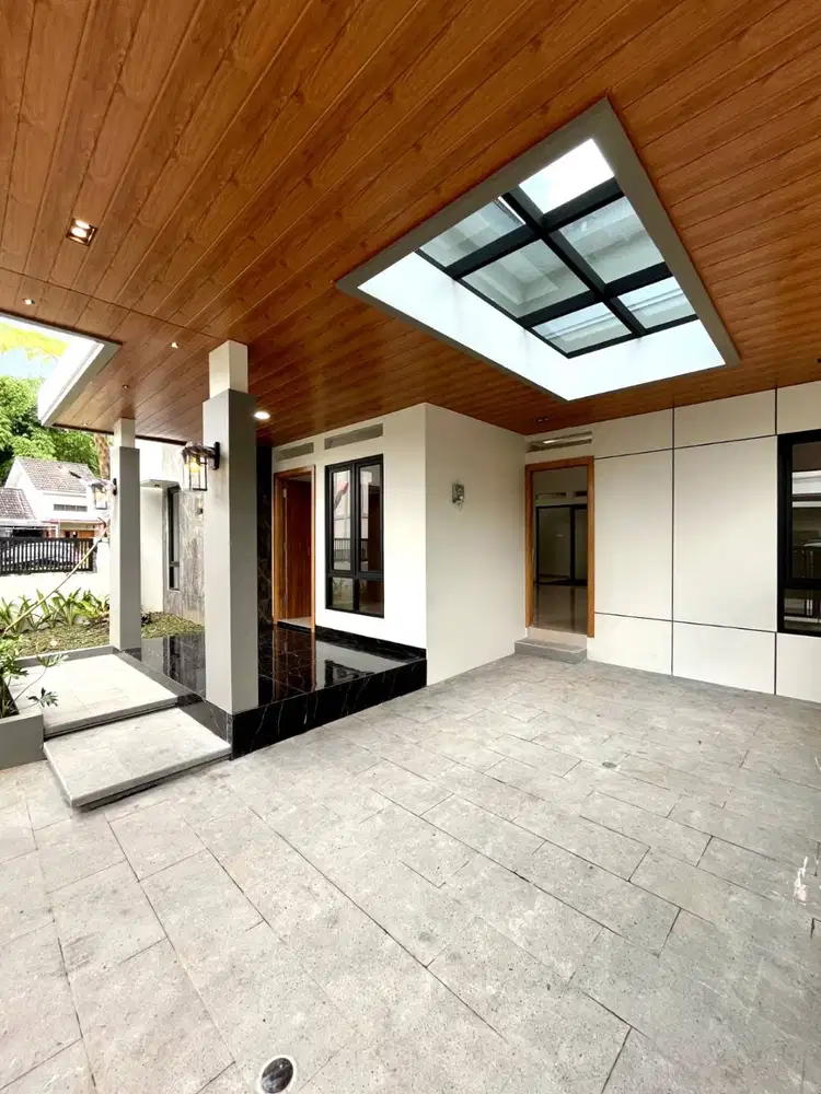 Rumah Baru Modern Elegan dekat Jalan Besi Jangkang