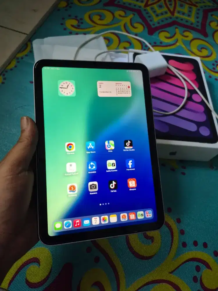ipad mini 7 128gb fullset mulus like new