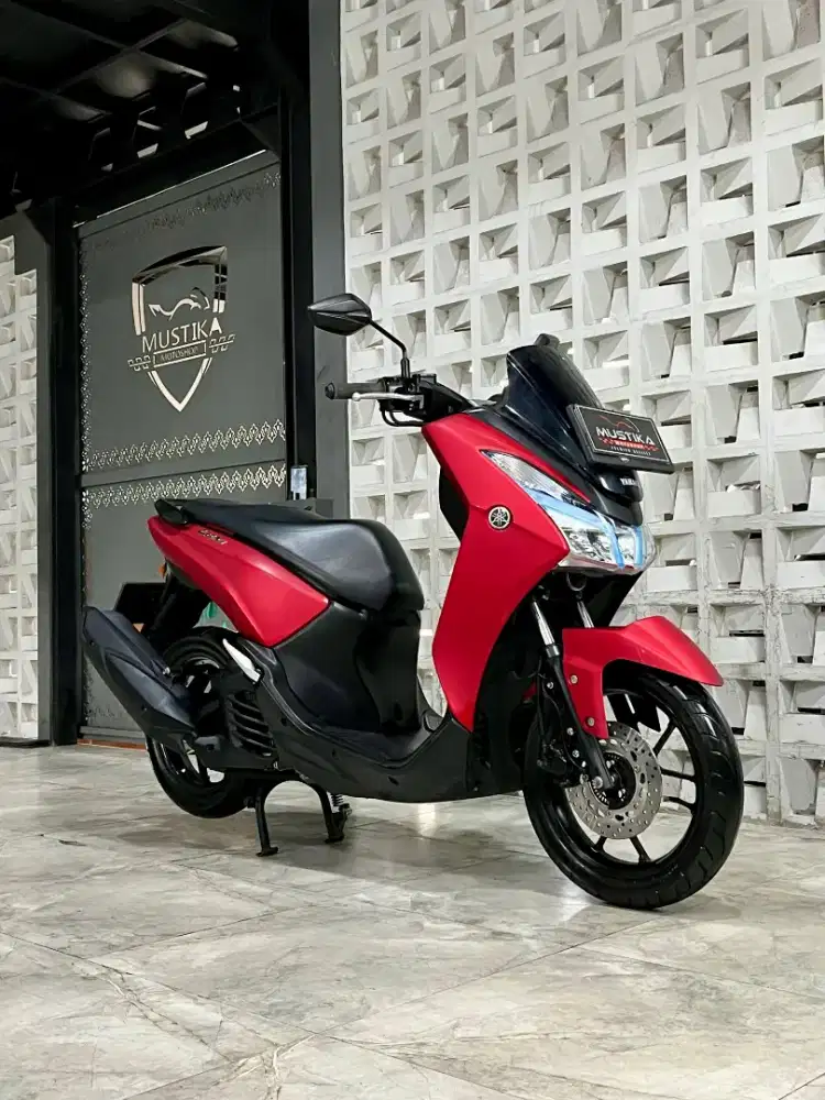 YAMAHA LEXI 125 2019 - Chintia Mustika
