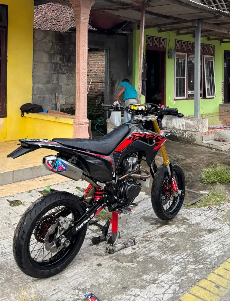 Di jual crf 2023 akhir pemakaian 2024