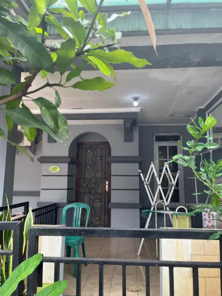 SEWA RUMAH DI SENTUL