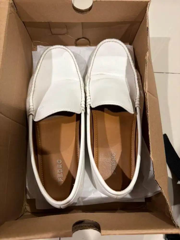 Sepatu pedro putih smart casual - original 43