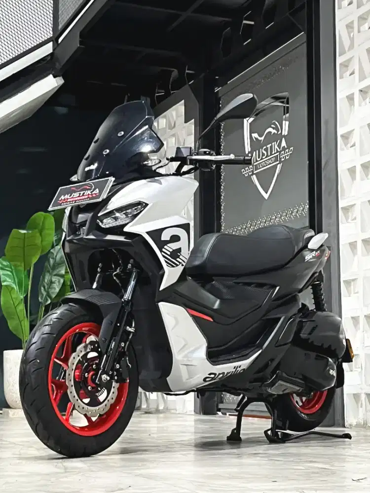 APRILLIA SR GT 200 2023 - Chintia Mustika