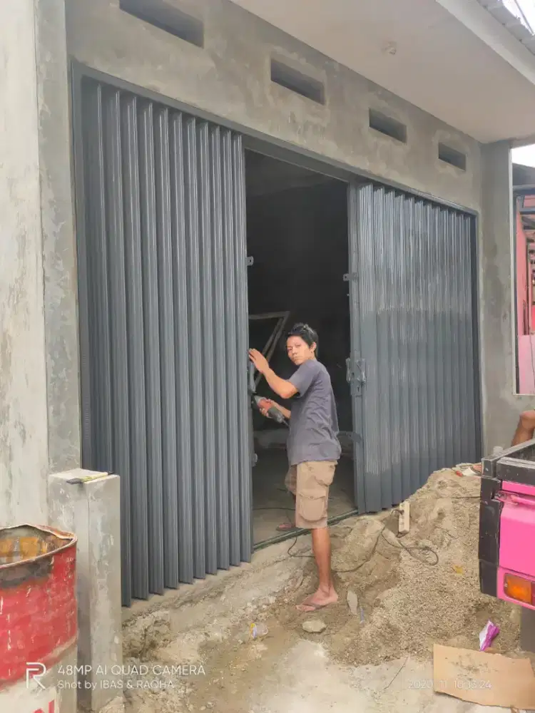 Folding gate murah dan rolling door
