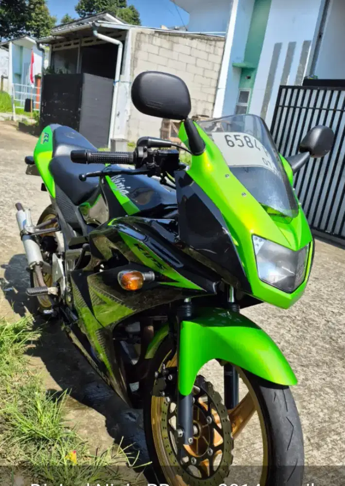 Kawasaki ninja R