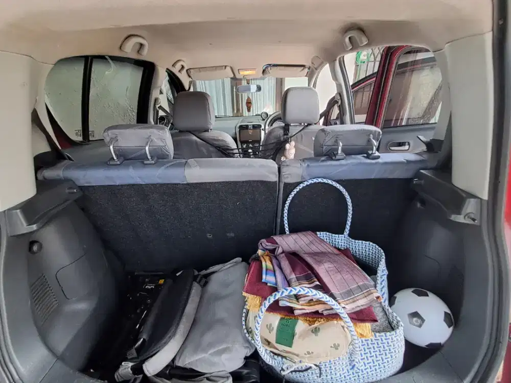 Dibutuhkan pembantu dan baby sister