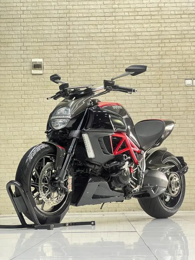 Muscle Bike‼️Ducati Diavel 1200 Black Carbon 2012 FP - Zaki Mustika