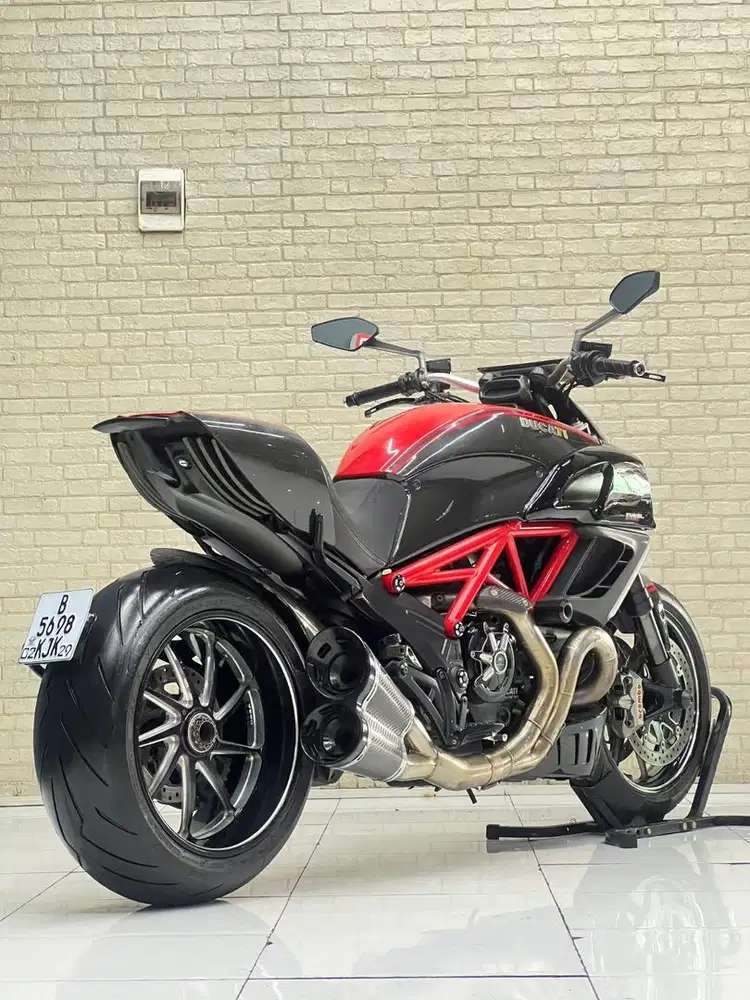 Muscle Bike‼️Ducati Diavel 1200 Black Carbon 2012 FP - Zaki Mustika