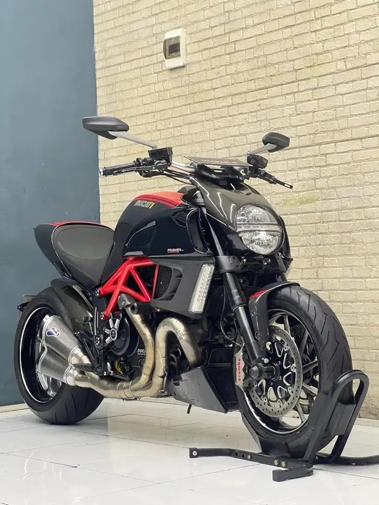 Muscle Bike‼️Ducati Diavel 1200 Black Carbon 2012 FP - Zaki Mustika